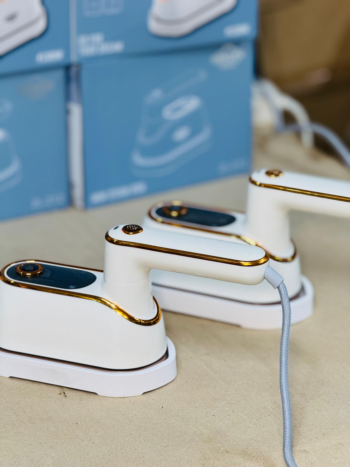 Uakeen Mini Handheld Steam Iron ZL-212G
